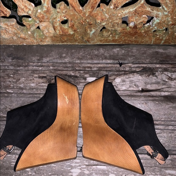 Zigi Soho Suede Wedges - Picture 4 of 14